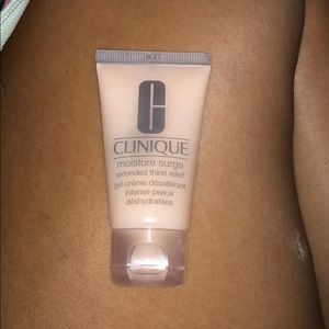 Clinique moisture surge